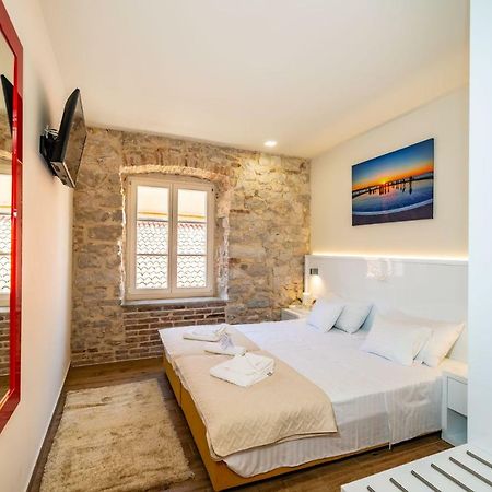 Idassa Atrium Rooms ซาดาร์ ภายนอก รูปภาพ