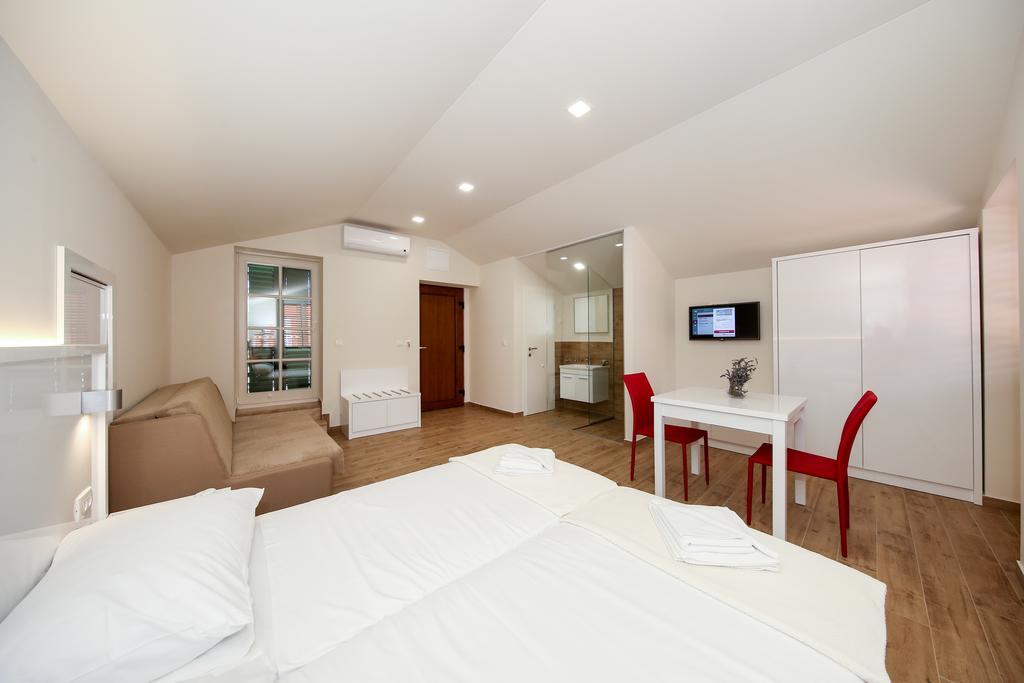 Idassa Atrium Rooms ซาดาร์ ภายนอก รูปภาพ
