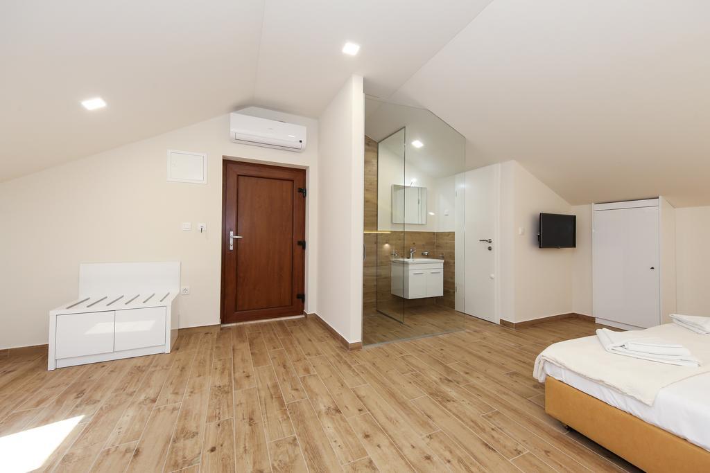 Idassa Atrium Rooms ซาดาร์ ภายนอก รูปภาพ