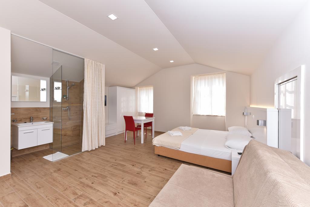 Idassa Atrium Rooms ซาดาร์ ภายนอก รูปภาพ